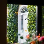 House Boutique Отель