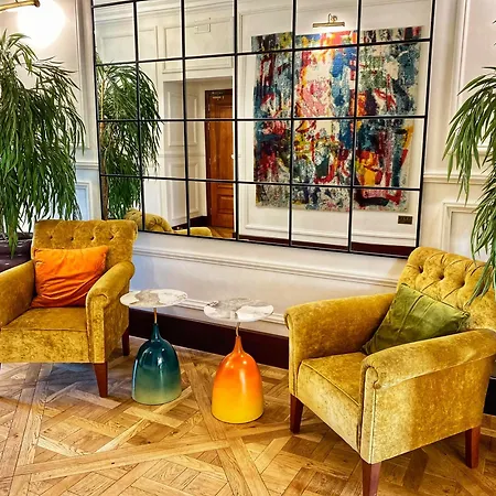 House Boutique Hotell