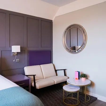 House Boutique 3*